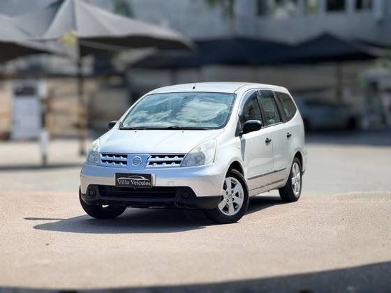 NISSAN GRAND LIVINA 1.8 16V FLEX 4P MANUAL NISSAN GRAND LIVINA 1.8 16V FLEX 4P MANUAL